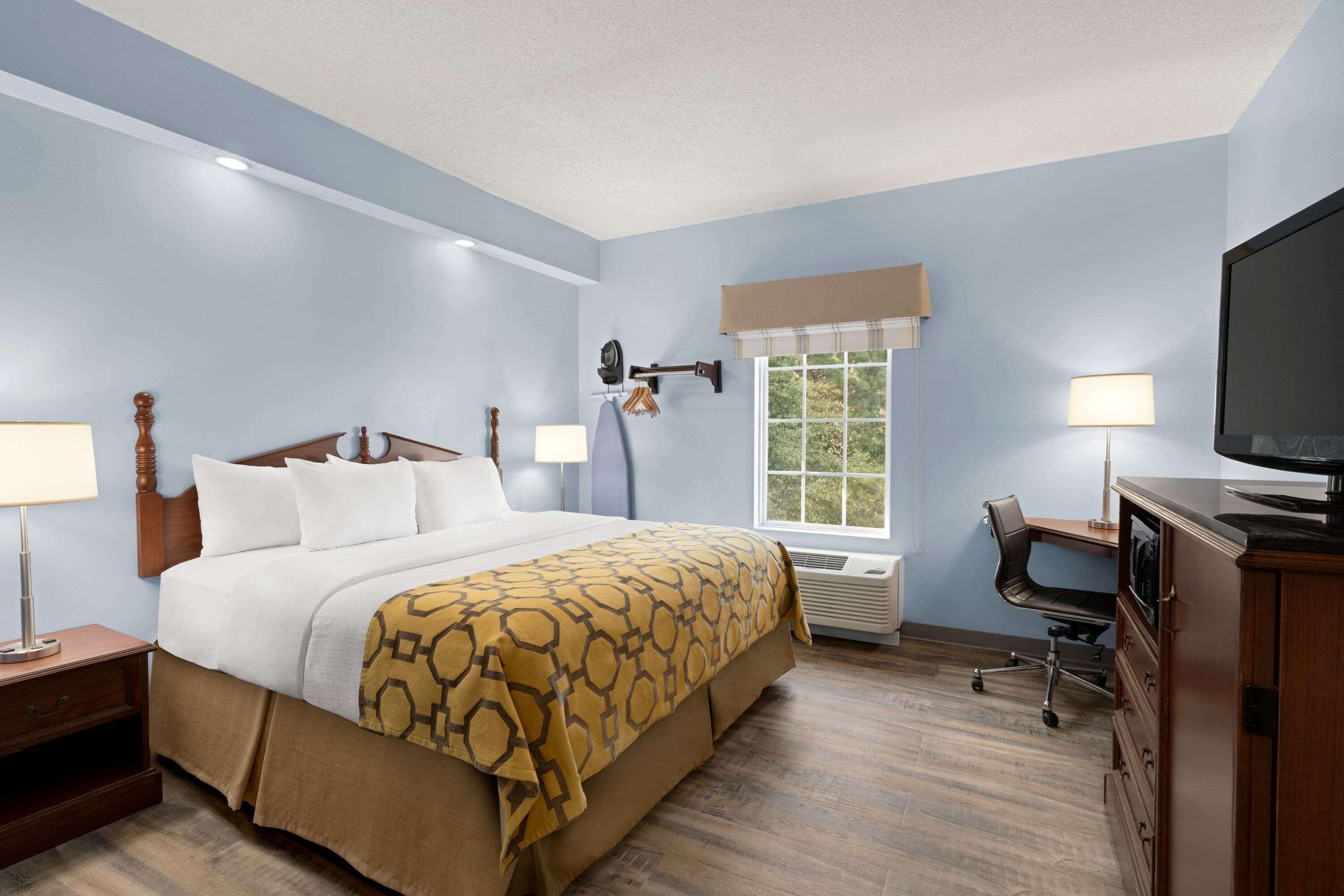 Baymont By Wyndham Henderson Oxford Hotel Exterior photo