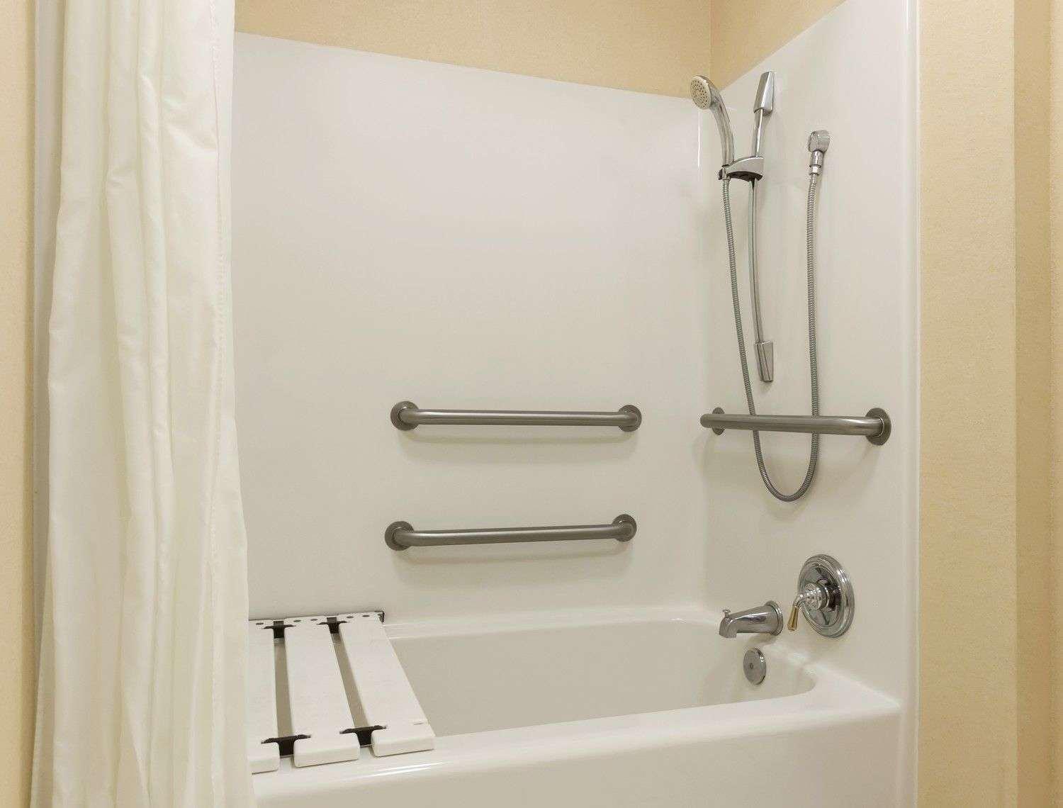 Baymont By Wyndham Henderson Oxford Hotel Room photo