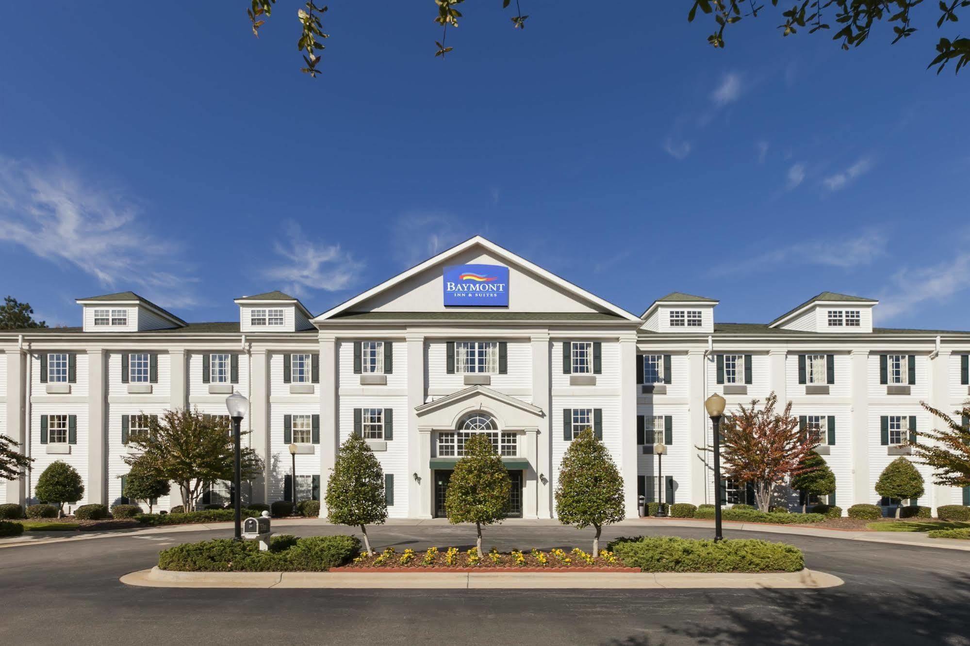 Baymont By Wyndham Henderson Oxford Hotel Exterior photo